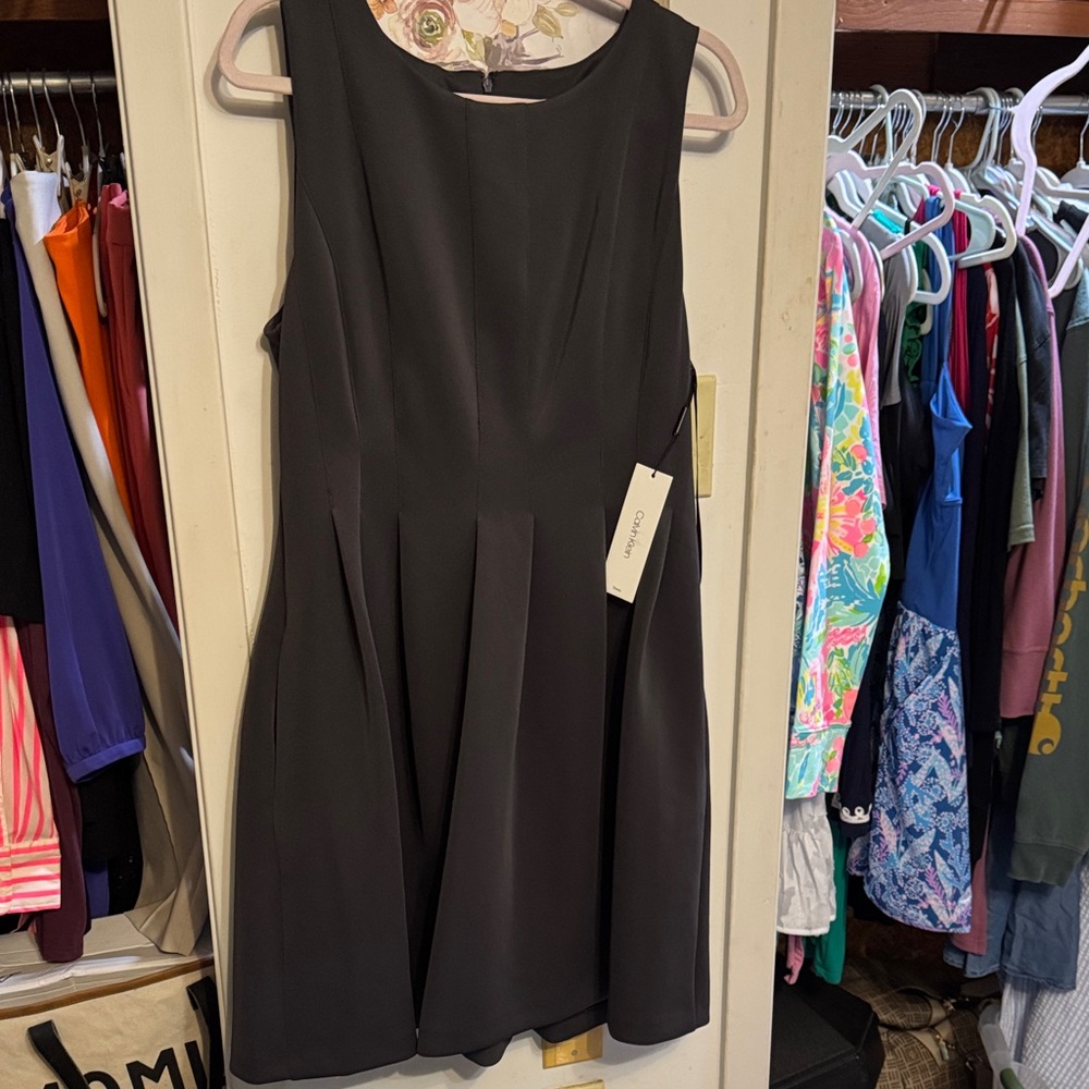 Calvin Klein Elegant Black Midi Dress
